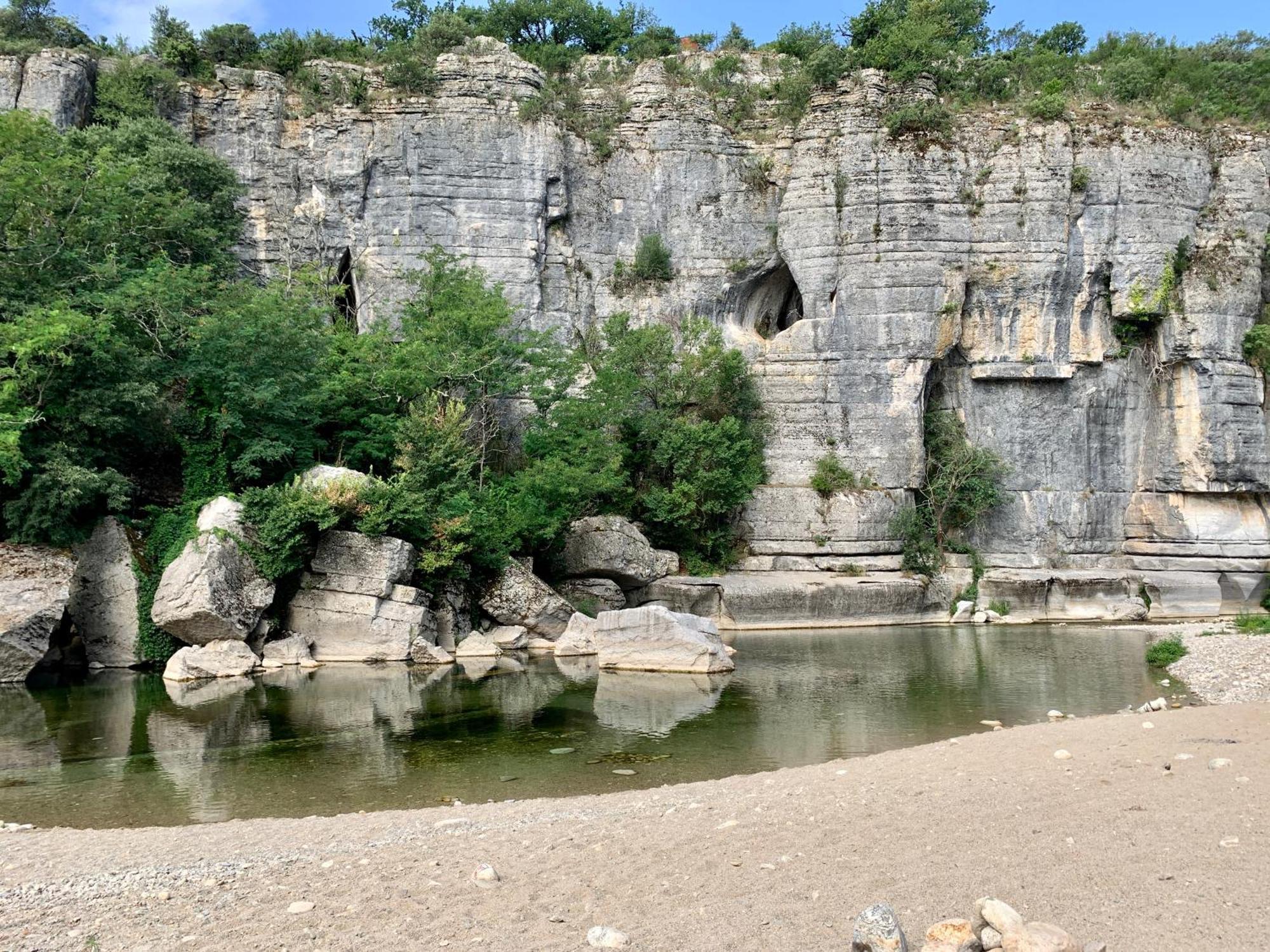 Cevennes Bessegeoises Apartment Besseges Luaran gambar